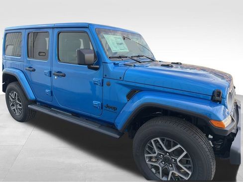New 2025 Jeep Wrangler Sahara w/ Technology Group image 9
