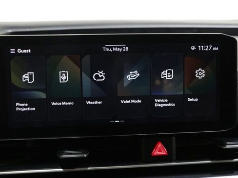 Used 2025 Kia Carnival FWD image 26