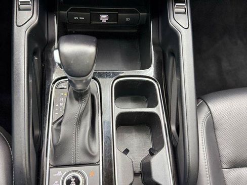 Used 2020 Kia Telluride S w/ S 8 Passenger Seating Package AWD/4WD image 21