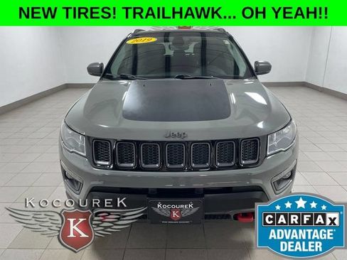 Used 2019 Jeep Compass Trailhawk w/ Cold Weather Group AWD/4WD image 2