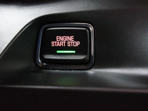 Used 2022 Chevrolet Camaro LT w/ RS Package image 17