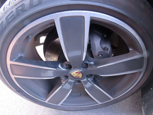 Used 2019 Porsche Cayenne image 15