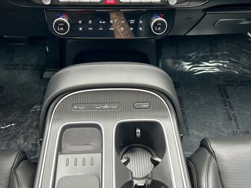 Used 2026 Hyundai Palisade Calligraphy FWD image 34