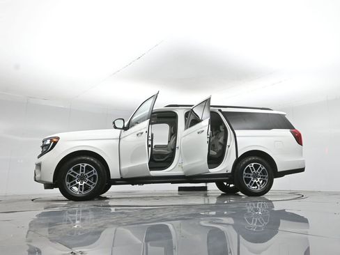 Used 2025 Ford Expedition Max Active image 57
