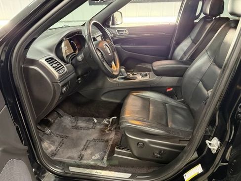 Used 2018 Jeep Grand Cherokee Limited AWD/4WD image 11