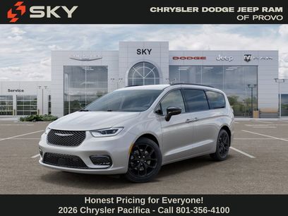 New 2026 Chrysler Pacifica Select