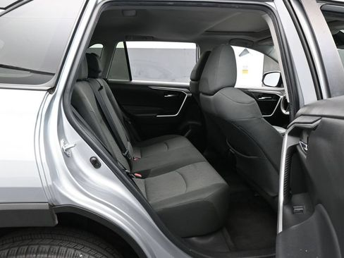 Used 2022 Toyota RAV4 XLE w/ Convenience Package FWD image 36