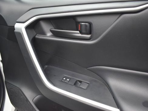 Used 2024 Toyota RAV4 LE image 24