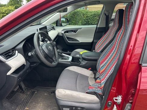 Used 2023 Toyota RAV4 XLE FWD image 10