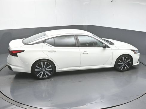 Used 2019 Nissan Altima 2.5 SR FWD image 47