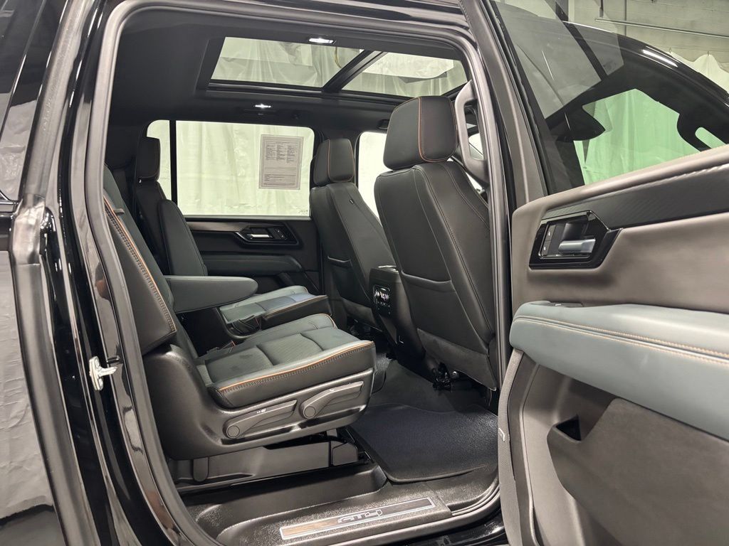 Used 2026 GMC Yukon XL AT4 w/ AT4 Premium Package AWD/4WD image 50