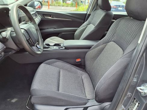 Used 2025 Toyota Camry LE FWD image 22