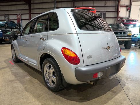 Used 2001 Chrysler PT Cruiser FWD image 6