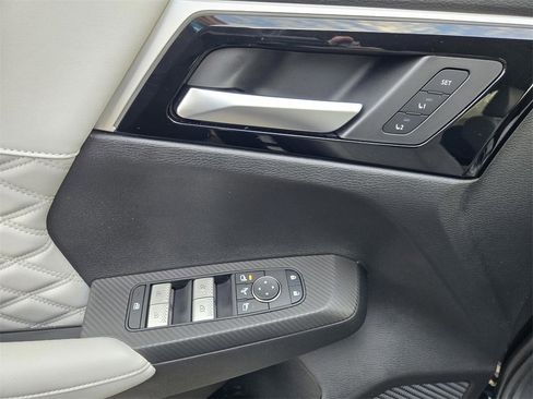 Used 2024 Mitsubishi Outlander SEL Black Edition image 18