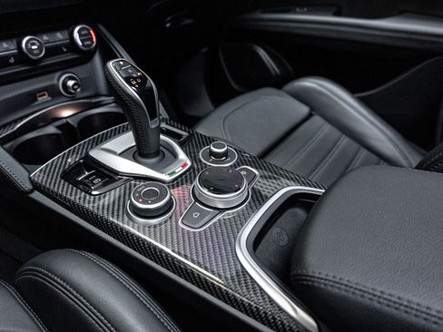 Used 2022 Alfa Romeo Stelvio Quadrifoglio w/ Active Assist Plus Package image 27