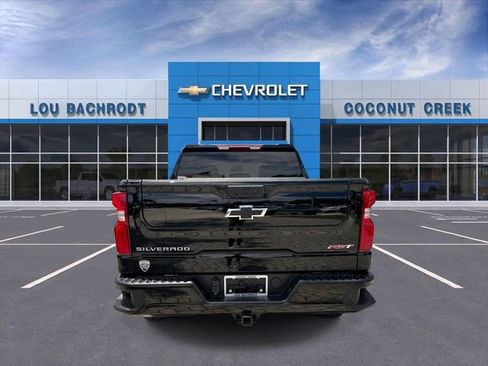 Used 2025 Chevrolet Silverado 1500 RST AWD/4WD image 7