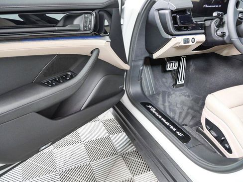 New 2026 Porsche Panamera 4 AWD/4WD image 8