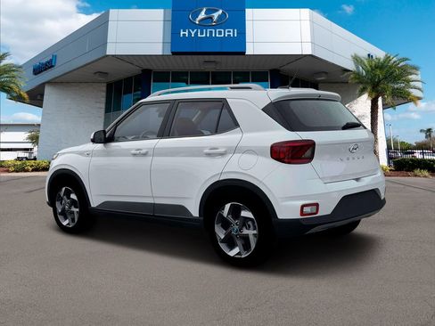 New 2026 Hyundai Venue SEL FWD image 5