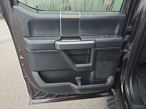 Used 2018 Ford F150 XLT w/ Equipment Group 302A Luxury image 15