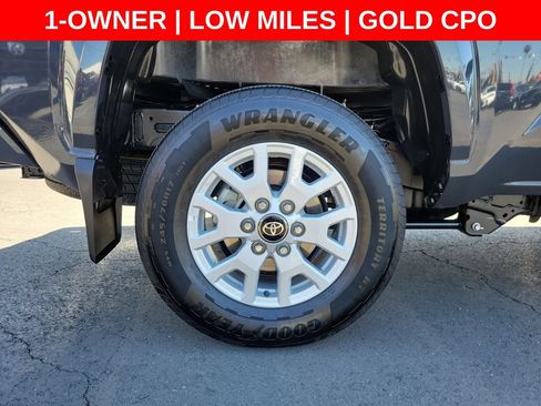 Used 2025 Toyota Tacoma SR5 AWD/4WD image 7