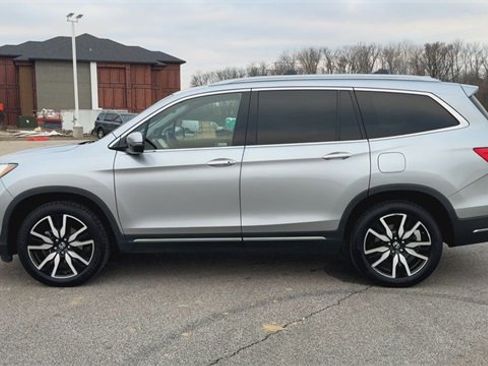 Used 2020 Honda Pilot Touring image 5