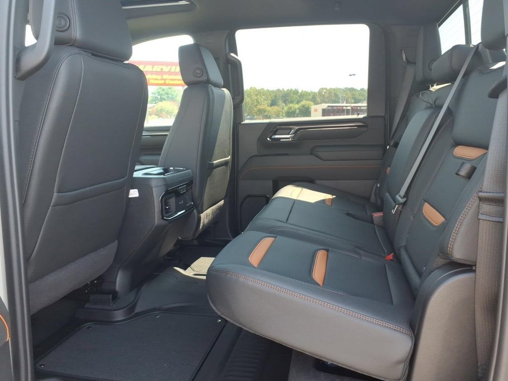 New 2026 GMC Sierra 2500 AT4 w/ Max Trailering Package AWD/4WD image 15