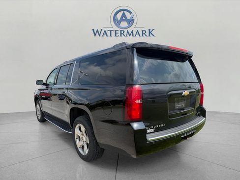 Used 2017 Chevrolet Suburban Premier RWD image 5