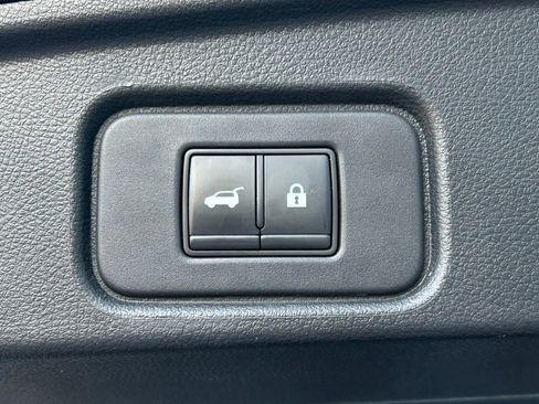 Used 2023 Nissan Pathfinder Platinum w/ Cargo Package image 54