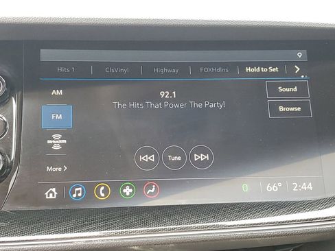 Used 2021 Buick Envision Essence w/ Sport Touring Package FWD image 15