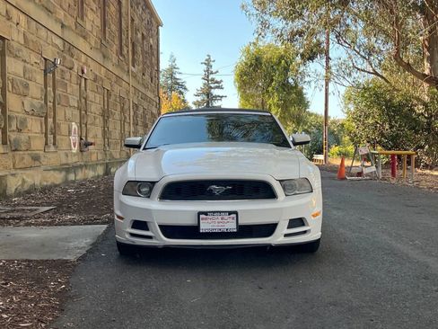 Used 2013 Ford Mustang Premium image 37
