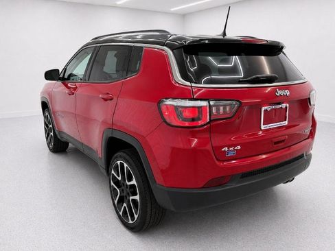 Used 2018 Jeep Compass Limited AWD/4WD image 5