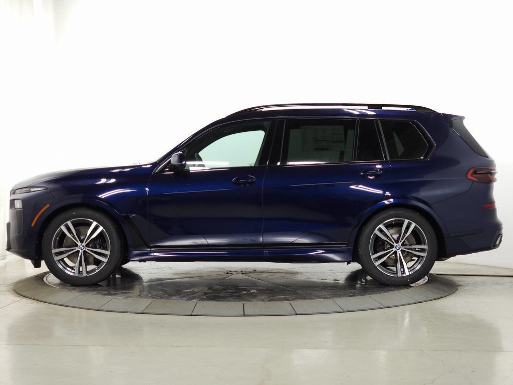 Used 2026 BMW X7 xDrive40i w/ M Sport Package AWD/4WD image 4