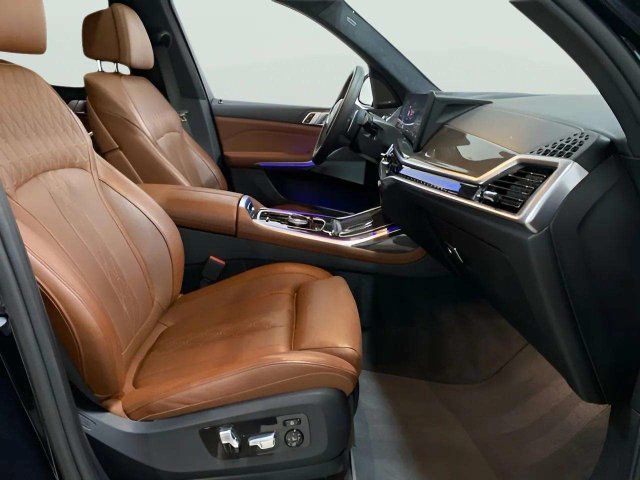 Used 2024 BMW X7 M60i w/ Executive Package AWD/4WD image 82