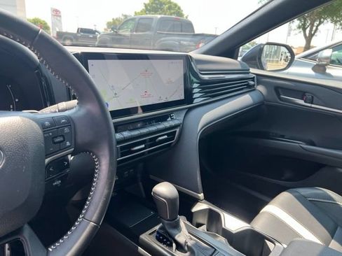 Used 2026 Toyota Camry SE w/ Multimedia Upgrade Package FWD image 8