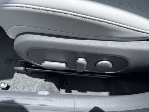 New 2026 Hyundai Kona Limited FWD image 22