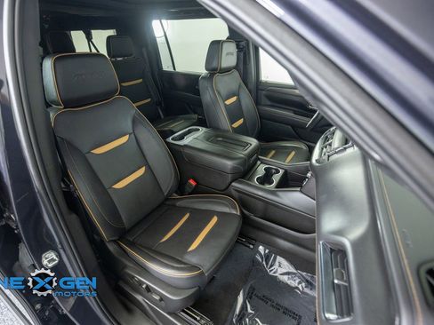 Used 2023 GMC Yukon XL AT4 w/ AT4 Premium Package AWD/4WD image 44