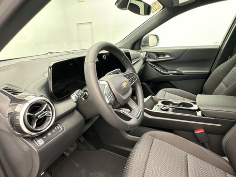 New 2026 Chevrolet Equinox LT AWD/4WD image 4