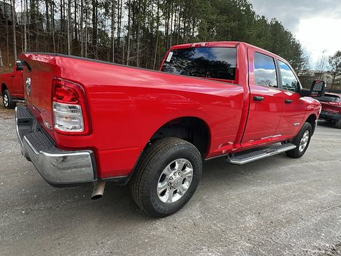 Used 2024 RAM 2500 Big Horn w/ Bed Utility Group image 8