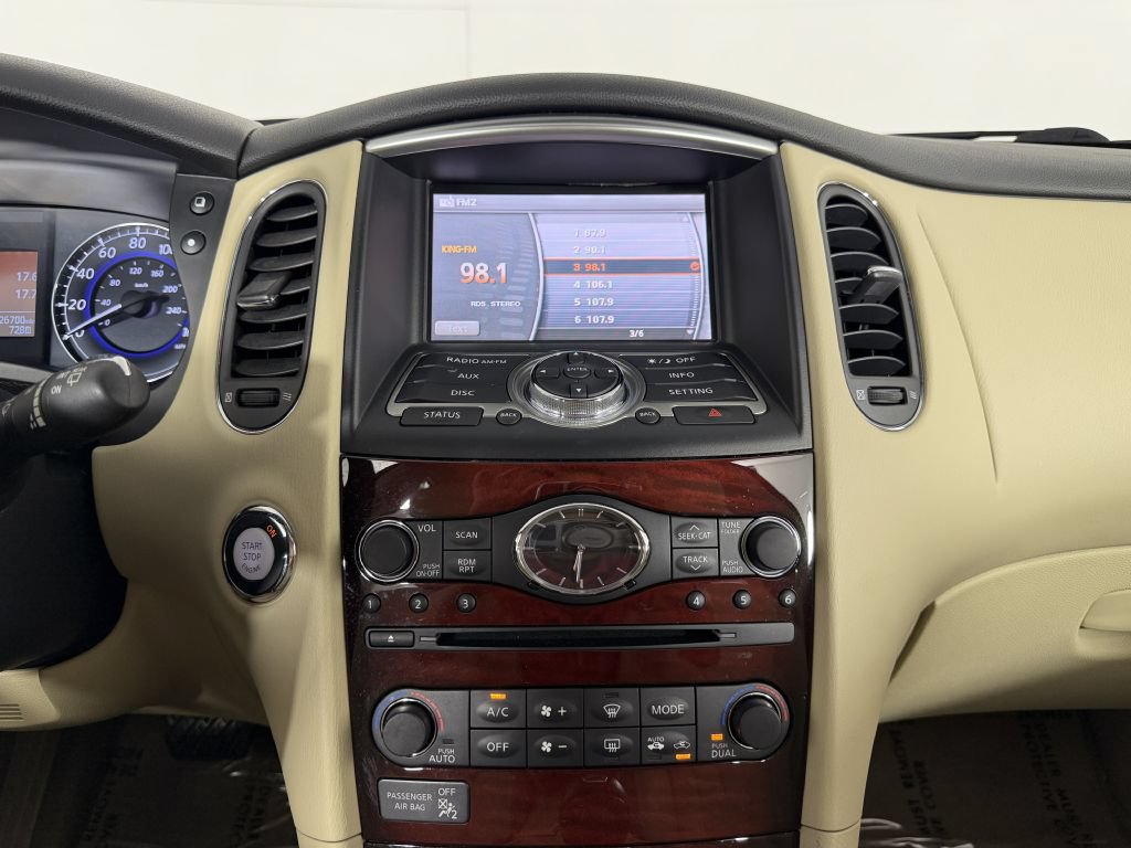 Used 2017 INFINITI QX50 AWD w/ Premium Package image 24
