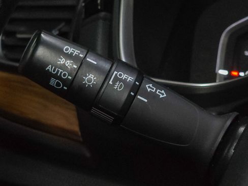 Used 2018 Honda CR-V Touring image 25