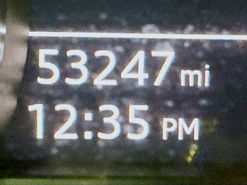 Used 2022 Audi A4 2.0T Premium w/ Convenience Package image 20