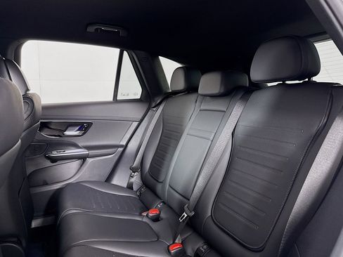 New 2026 Mercedes-Benz GLC 300 image 7