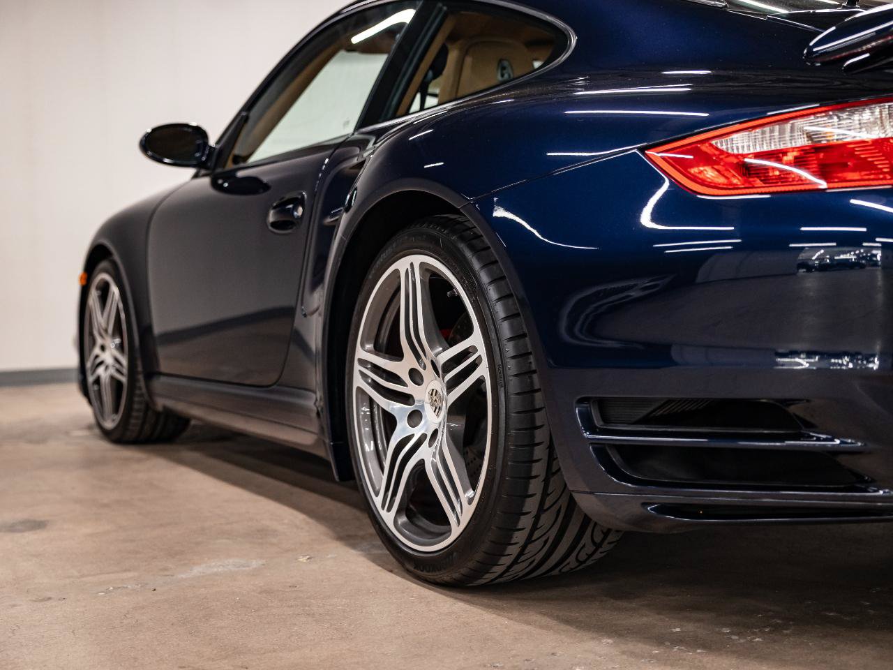 Used 2007 Porsche 911 Turbo AWD/4WD image 36