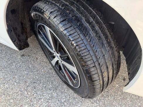 Used 2019 Subaru Impreza 2.0i Premium image 6