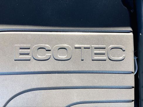 Used 2024 GMC Terrain SLE image 32