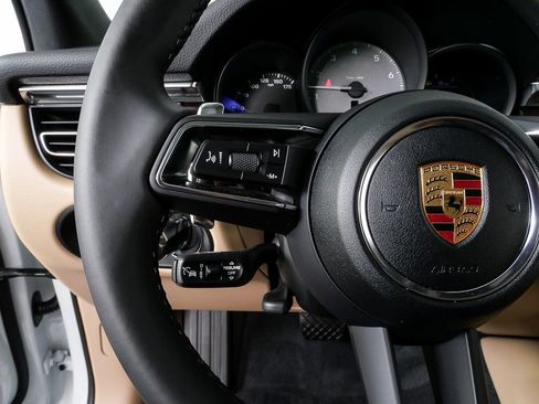 New 2026 Porsche Macan S image 10