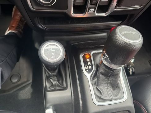 Used 2022 Jeep Gladiator Sport AWD/4WD image 28