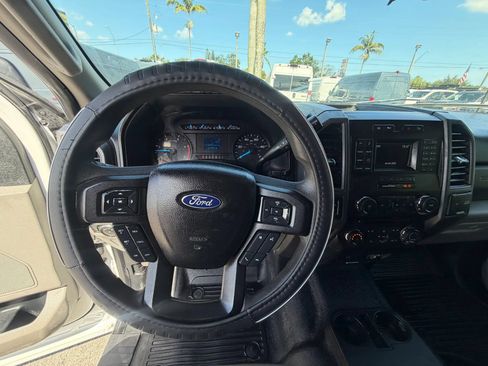 Used 2017 Ford F350 XL w/ Power Equipment Group AWD/4WD image 12