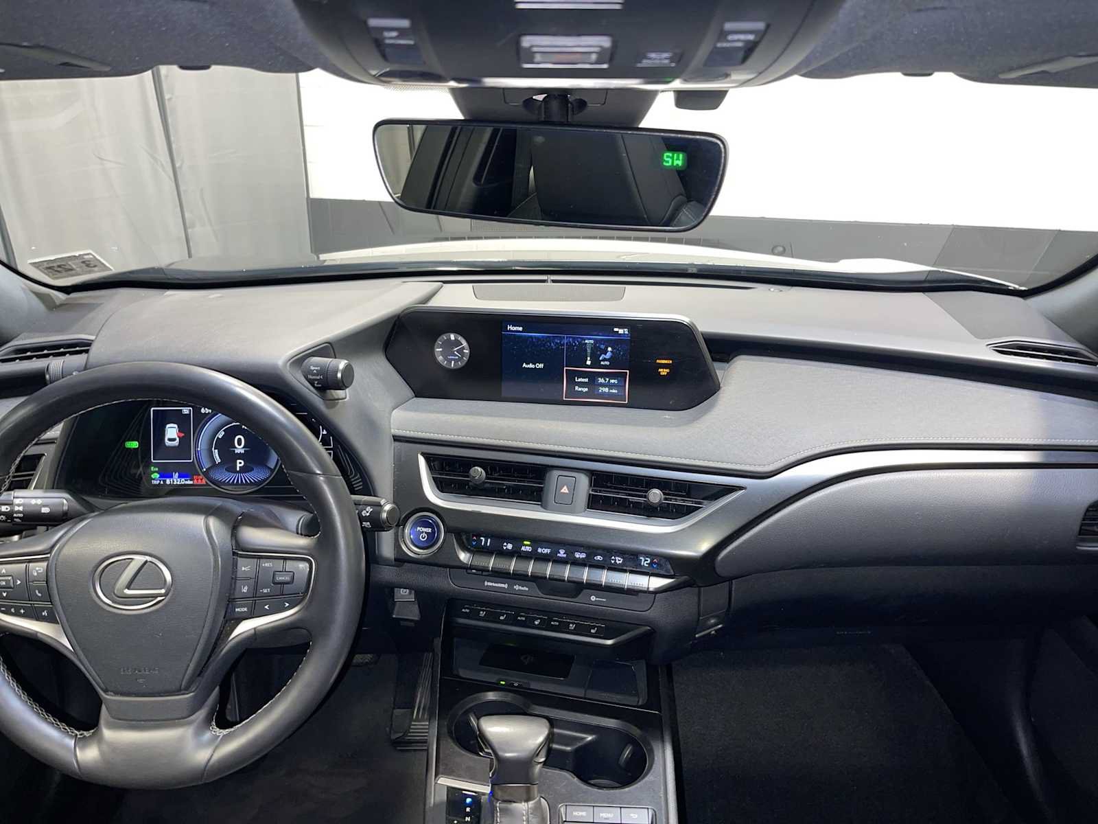 Used 2022 Lexus UX 250h w/ Premium Package AWD/4WD image 10