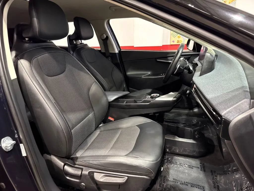 Used 2024 Kia EV6 Light AWD/4WD image 16